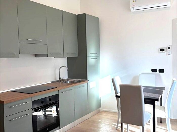 Appartamento bilocale in affitto in Via Borsieri, Viale Varese Crocifisso, Como