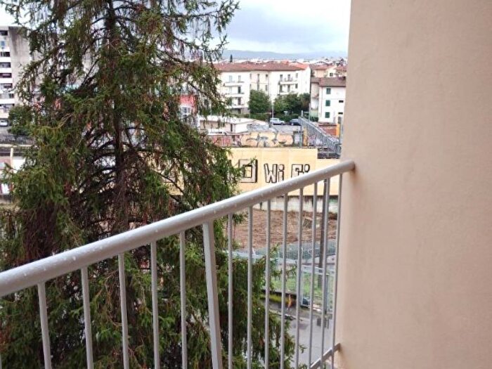 Appartamento trilocale in affitto in Via Reginaldo Giuliani, Careggi Rifredi Dalmazia, Firenze