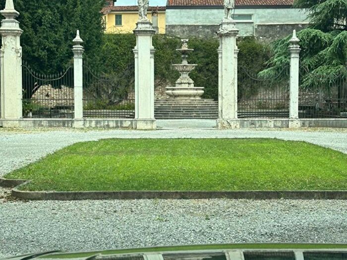 Appartamento bilocale in affitto in VIA MORETTO, Castello Via Musei, Brescia