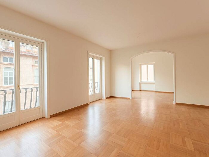 Appartamento quadrilocale in affitto in Via San Damiano, Palestro, Milano