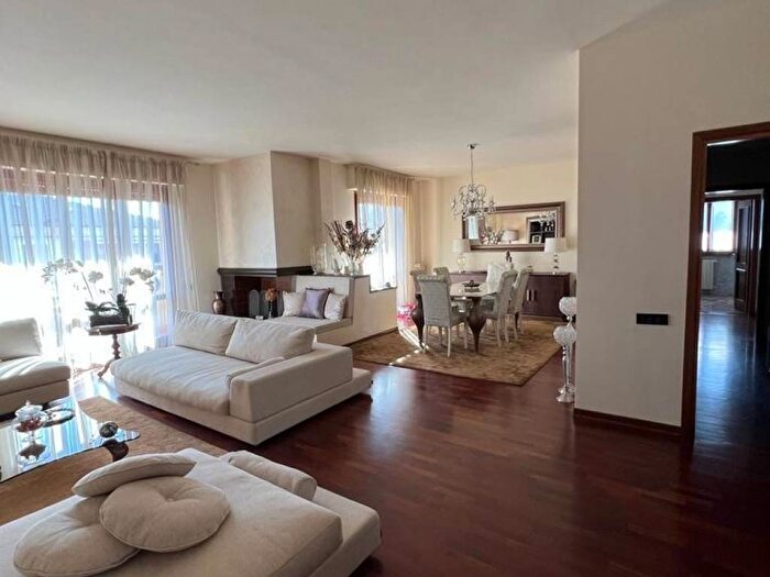 Appartamento quadrilocale in affitto in Via Gino Capponi, Castellina, Prato