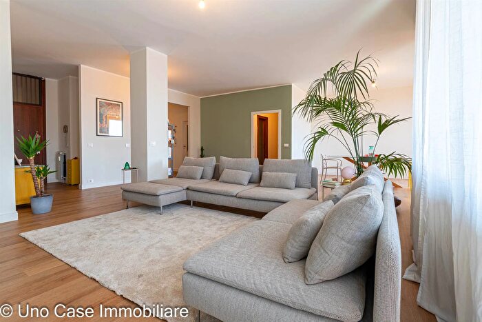 Appartamento con 7 locali in vendita in Ivrea, Ivrea