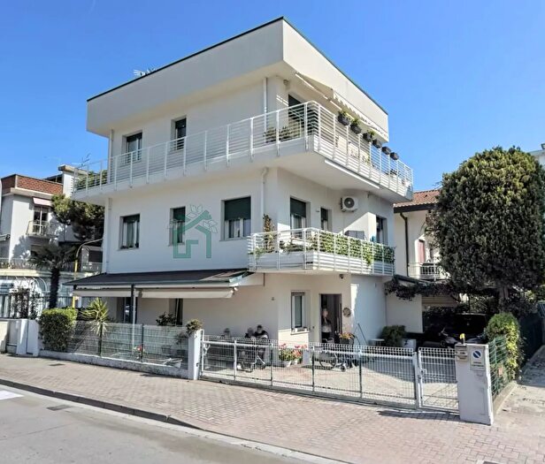 Appartamento trilocale in vendita in Jesolo