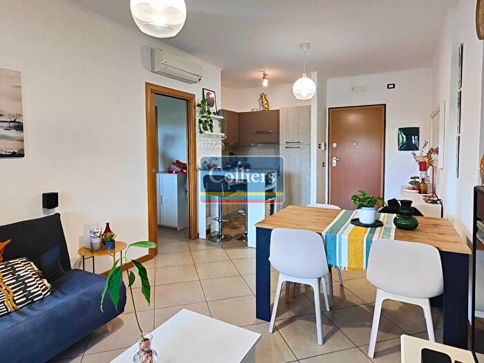 Appartamento bilocale in affitto in Viale della Grande Muraglia, Torrino, Roma