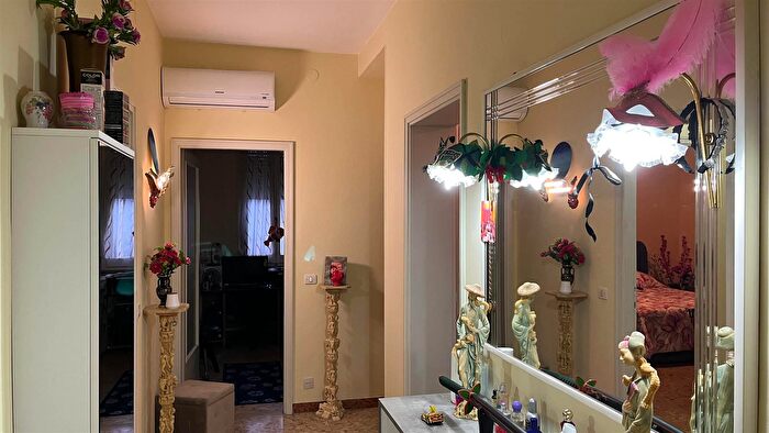 Appartamento con 5 locali in vendita in Concordia Sulla Secchia