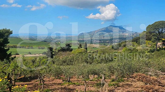 Casa monolocale in vendita in Contrada Luzziano Snc, Buseto Palizzolo