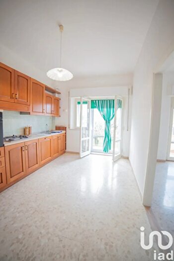 Appartamento con 5 locali in vendita in Via Madonna del Piano, Maiolati Spontini