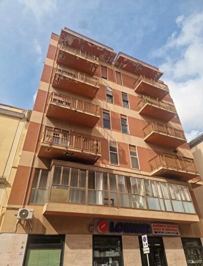 Appartamento con 5 locali in vendita in Via Indipendenza, Brindisi