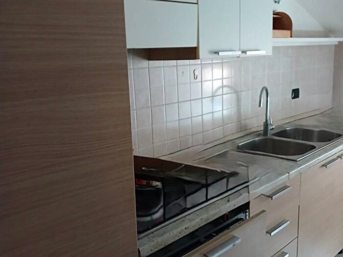 Appartamento trilocale in affitto in Centro, Erba