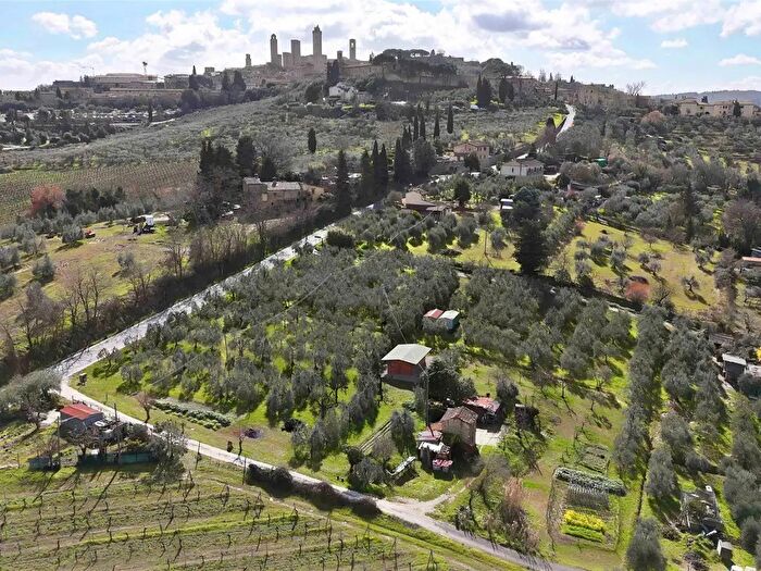 Appartamento con 5 locali in vendita in San Gimignano