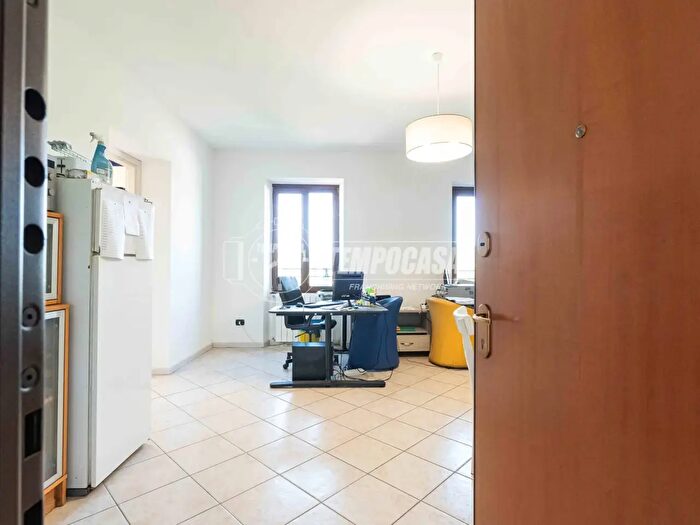 Appartamento bilocale in vendita in Via Aristide Magni, Inverigo