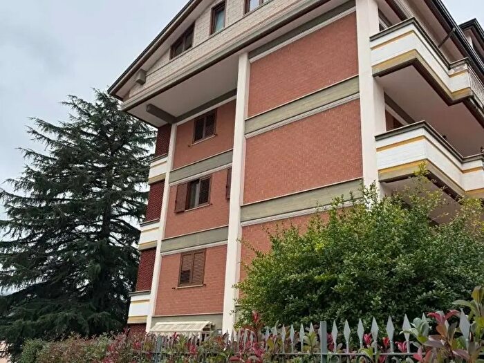 Appartamento con 5 locali in vendita in Via Giuseppe Mazzini, Avellino