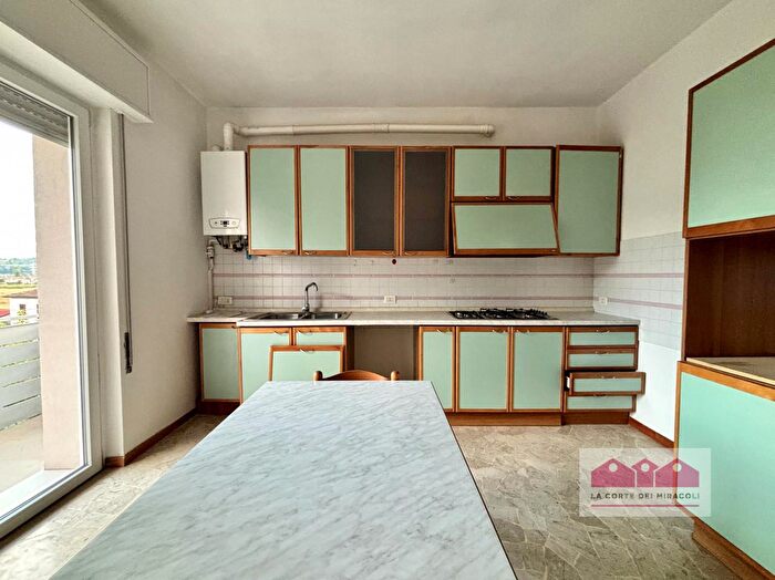 Appartamento con 5 locali in affitto in Via Cavour, Costabissara