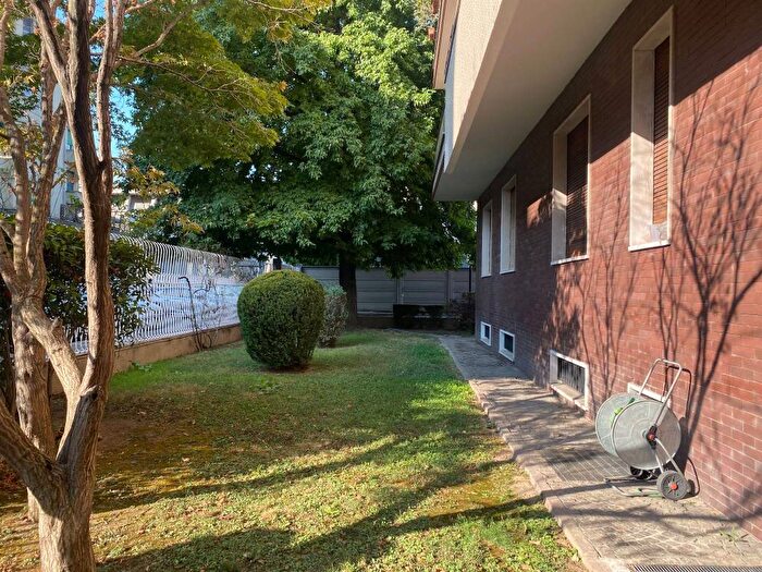 Appartamento bilocale in affitto in Via Ottaviano Fabrizio Mossotti, Zara, Milano