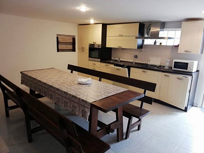 Casa trilocale in affitto in Via Luigi Cherubini, Focene, Fiumicino