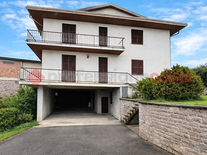 Casa con 5 locali in vendita in Via Valcagnano, Trivigliano