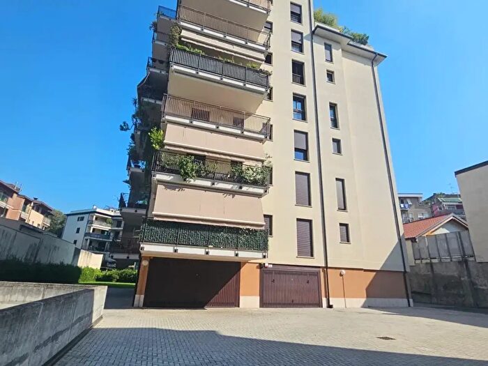 Appartamento bilocale in affitto in Viale Certosa, Milano