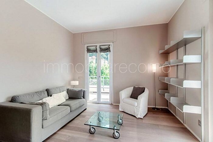 Appartamento bilocale in affitto in via Zezio, Valduce Crispi, Como