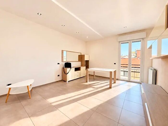 Appartamento quadrilocale in vendita in Via Francesco Durante, Piacenza