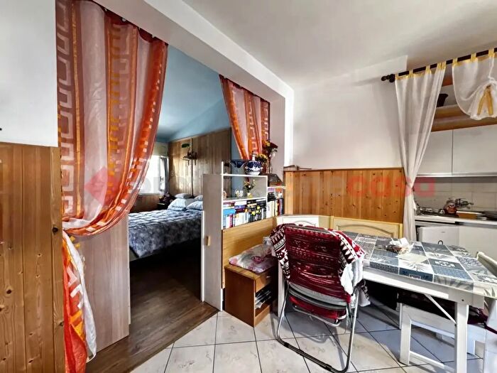 Appartamento bilocale in vendita in Viale Lago Maggiore, Castelletto Sopra Ticino