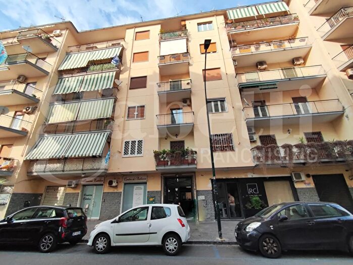 Appartamento con 5 locali in vendita in Via Giovanni Amendola, Portici