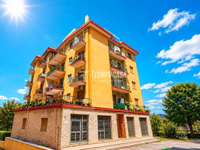 Appartamento quadrilocale in affitto in Via XXV Aprile, Oneglia, Imperia