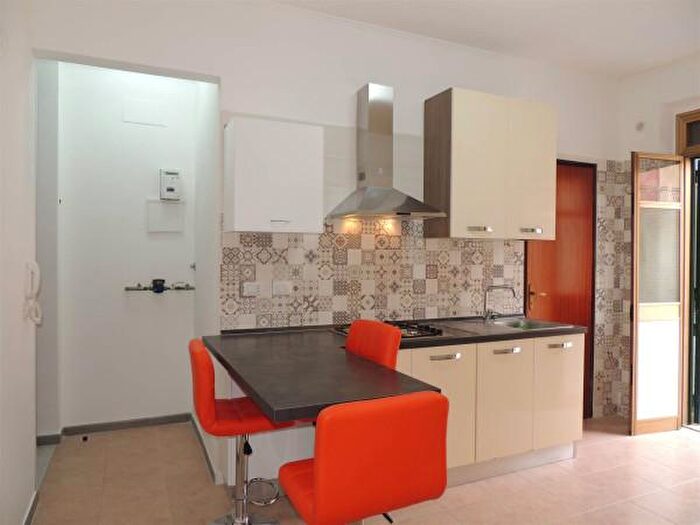 Appartamento quadrilocale in affitto in Via Puglie, Messina