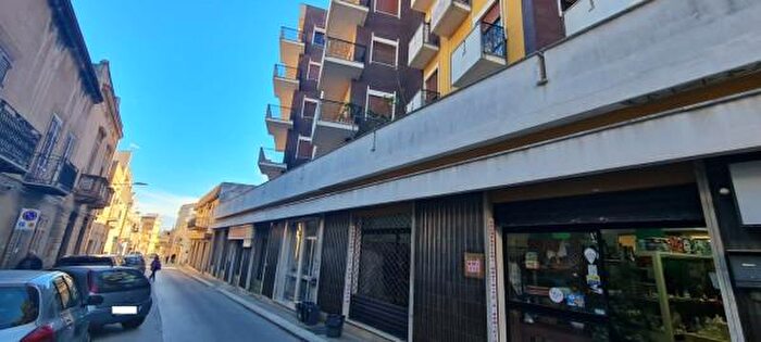 Appartamento con 6 locali in vendita in Via Agesilao Milano, Castelvetrano
