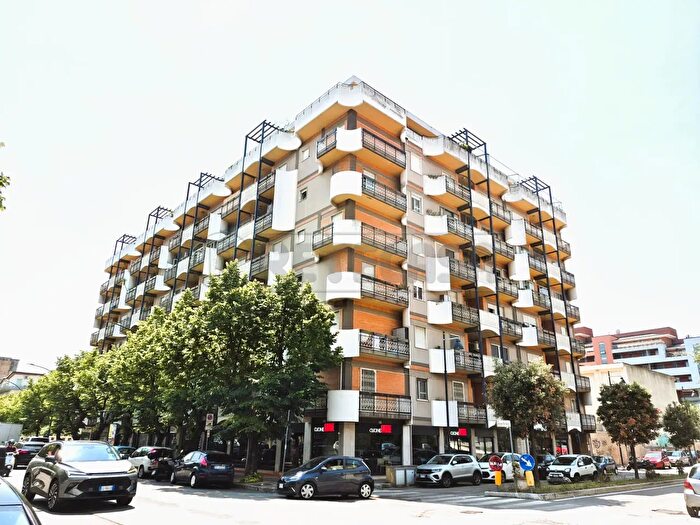 Appartamento quadrilocale in vendita in Viale Gabriele d'Annunzio, Pescara