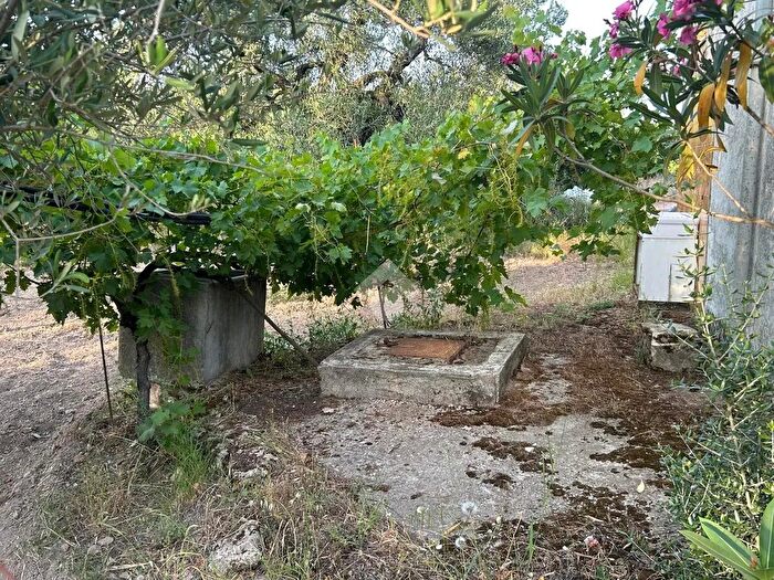 Casa trilocale in vendita in Strada Vicinale Petraro, Barletta