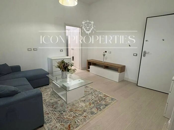 Appartamento bilocale in vendita in Via San Giminiano, Milano