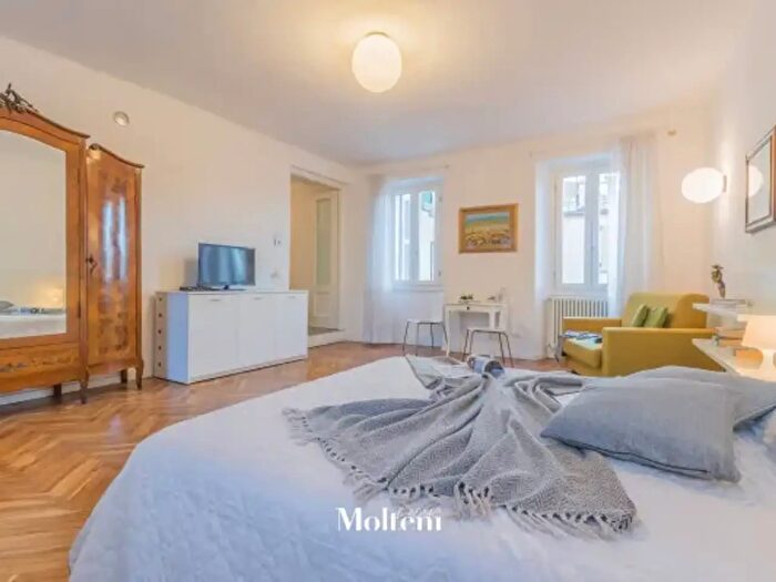 Appartamento trilocale in vendita in Via Settembre, Varenna
