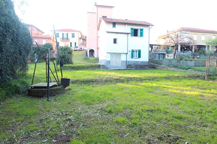 Casa trilocale in vendita in La Spezia