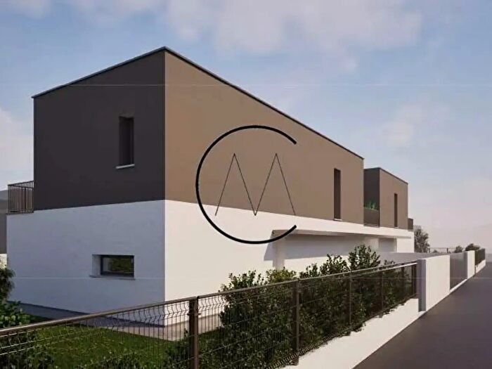 Casa con 8 locali in vendita in Treviso