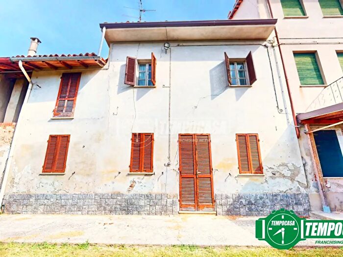 Casa quadrilocale in vendita in Bozzole