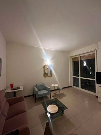 Appartamento bilocale in affitto in Via Messina, Milano