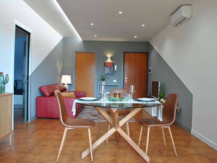 Appartamento trilocale in affitto in Via Fiume Bianco, Torrino, Roma