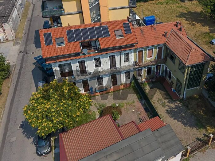 Casa quadrilocale in vendita in Via Ferre' a, Busto Arsizio