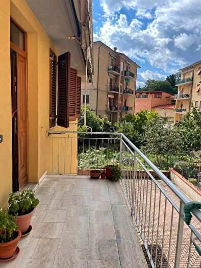 Appartamento quadrilocale in vendita in Monteriggioni