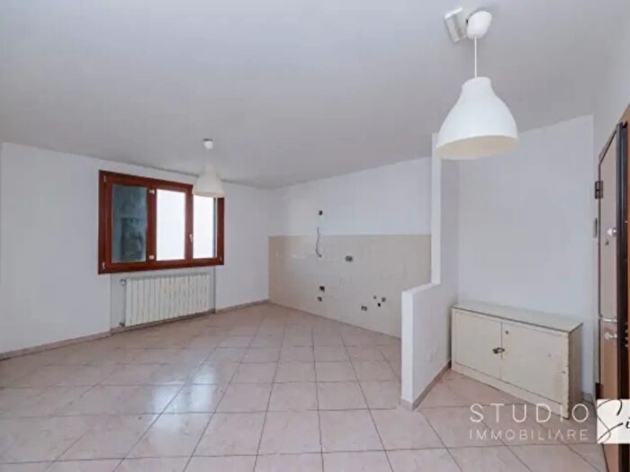 Appartamento quadrilocale in vendita in Via Giuseppe Giusti, Montale