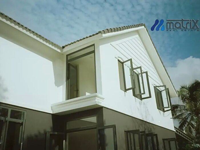 Casa con 9 locali in vendita in Via Bolzano, Saonara