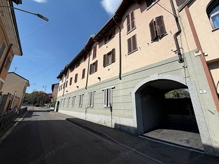 Appartamento bilocale in affitto in Via Giacomo Matteotti, Centro, Arese