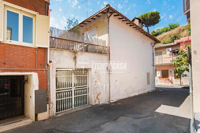 Appartamento bilocale in vendita in Via Martiri d Ungheria, Formello