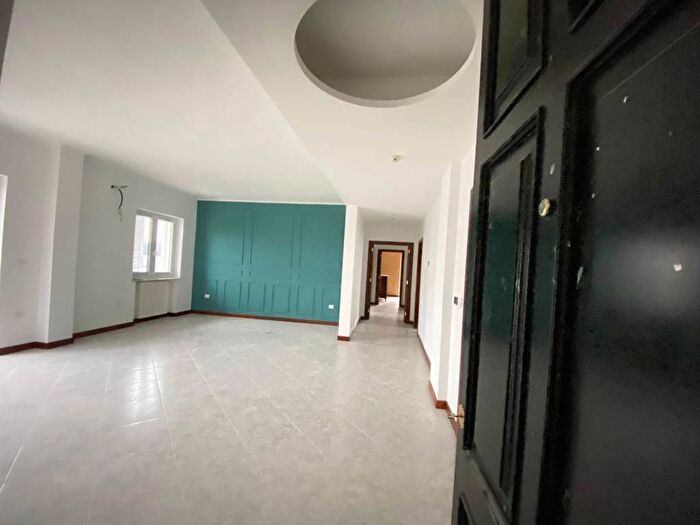 Appartamento quadrilocale in affitto in Via Maggio, Epitaffio Stadio, Giugliano in Campania