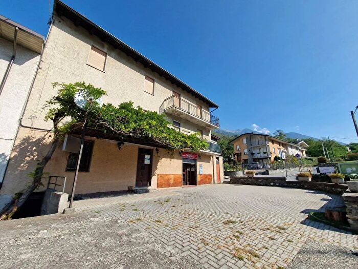 Case in Vendita e in Affitto - 2