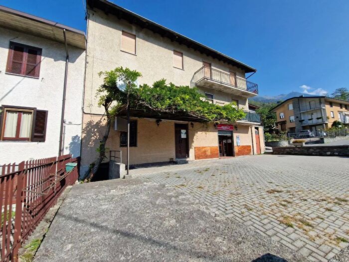 Case in Vendita e in Affitto - 3