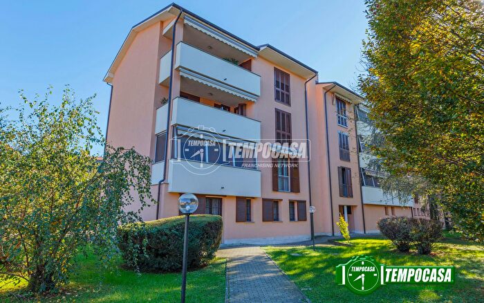 Appartamento trilocale in vendita in Via San Siro, Binasco