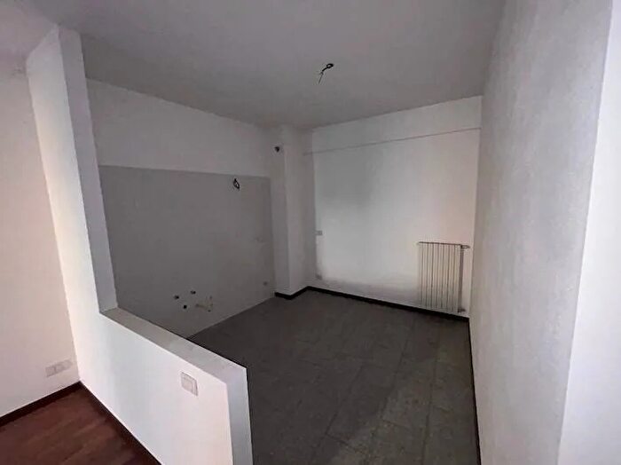 Appartamento trilocale in vendita in Via Giacomo Matteotti Jerago con Orago, Jerago Con Orago