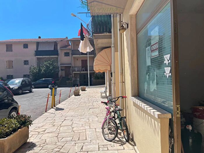 Appartamento con 5 locali in vendita in Piazza Ignazio Silone, Capalbio