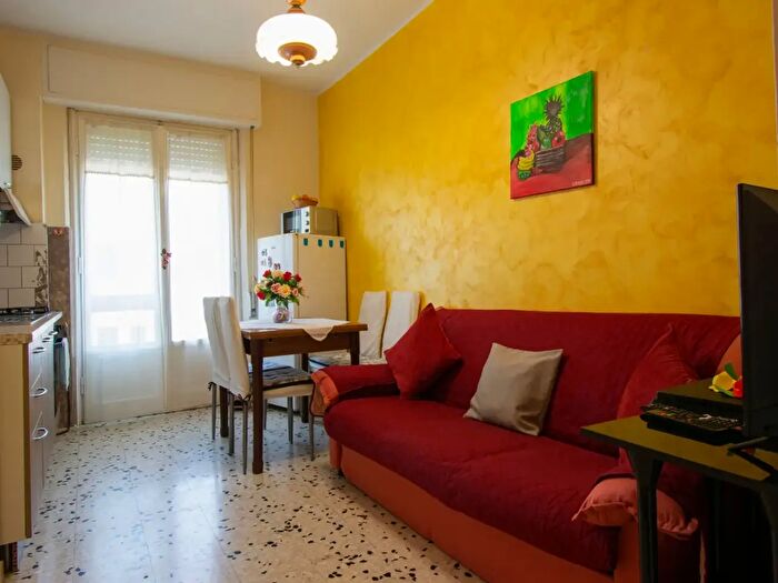 Appartamento bilocale in vendita in Via Siena, Prato